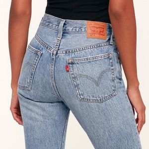 ‼️Vintage Levi 501 high rise 28x32 NEW WITH TAGS‼️